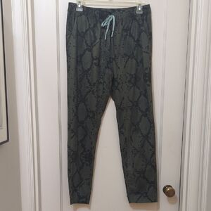 lululemon athletica Green and Black Joggers Sweatpants